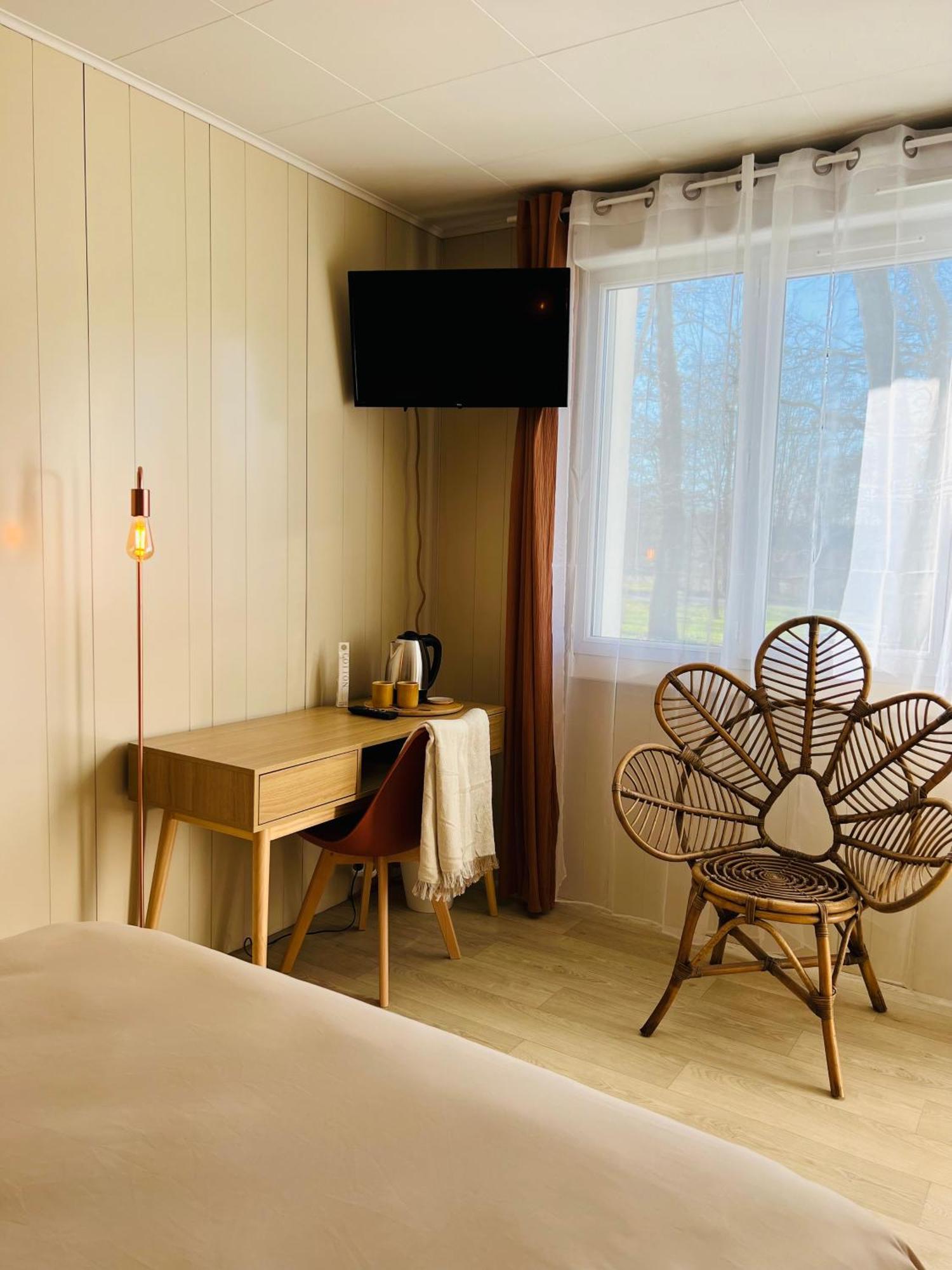 Motel Les Broussailles Mesves-sur-Loire Zewnętrze zdjęcie