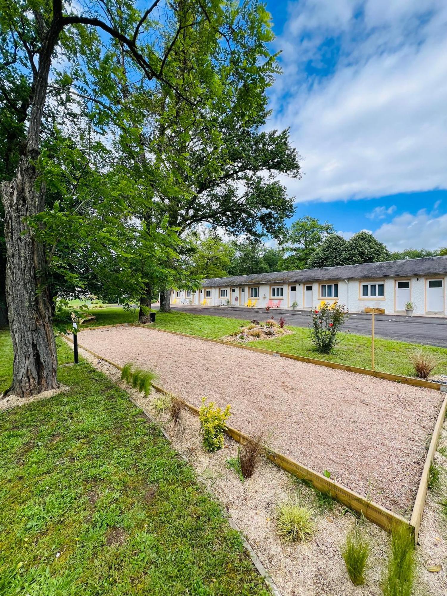 Motel Les Broussailles Mesves-sur-Loire Zewnętrze zdjęcie