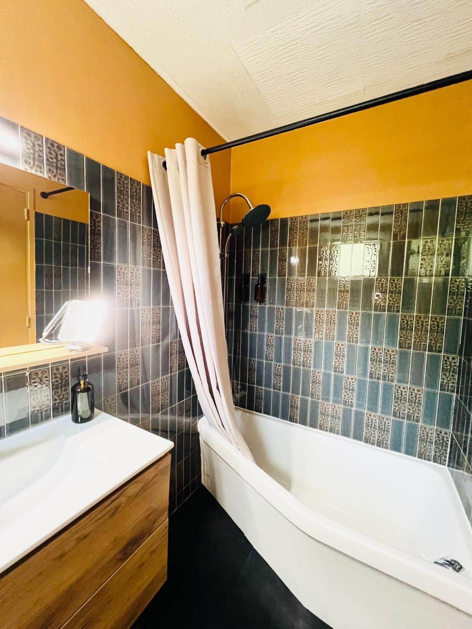 Motel Les Broussailles Mesves-sur-Loire Zewnętrze zdjęcie